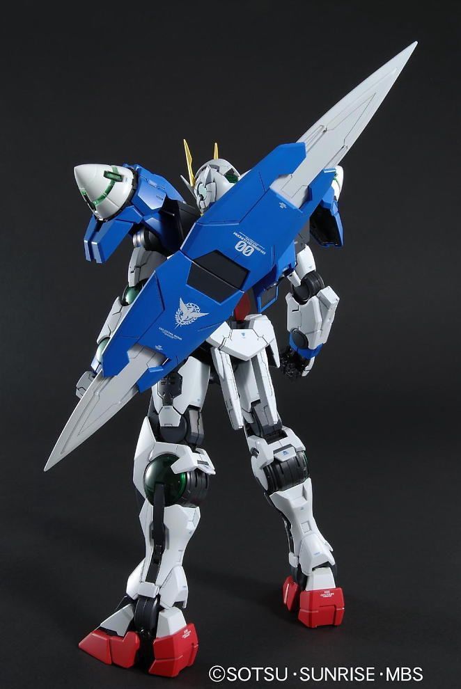 PG 1/60 00 Raiser - Perfect Grade Mobile Suit Gundam 00 | Glacier Hobbies