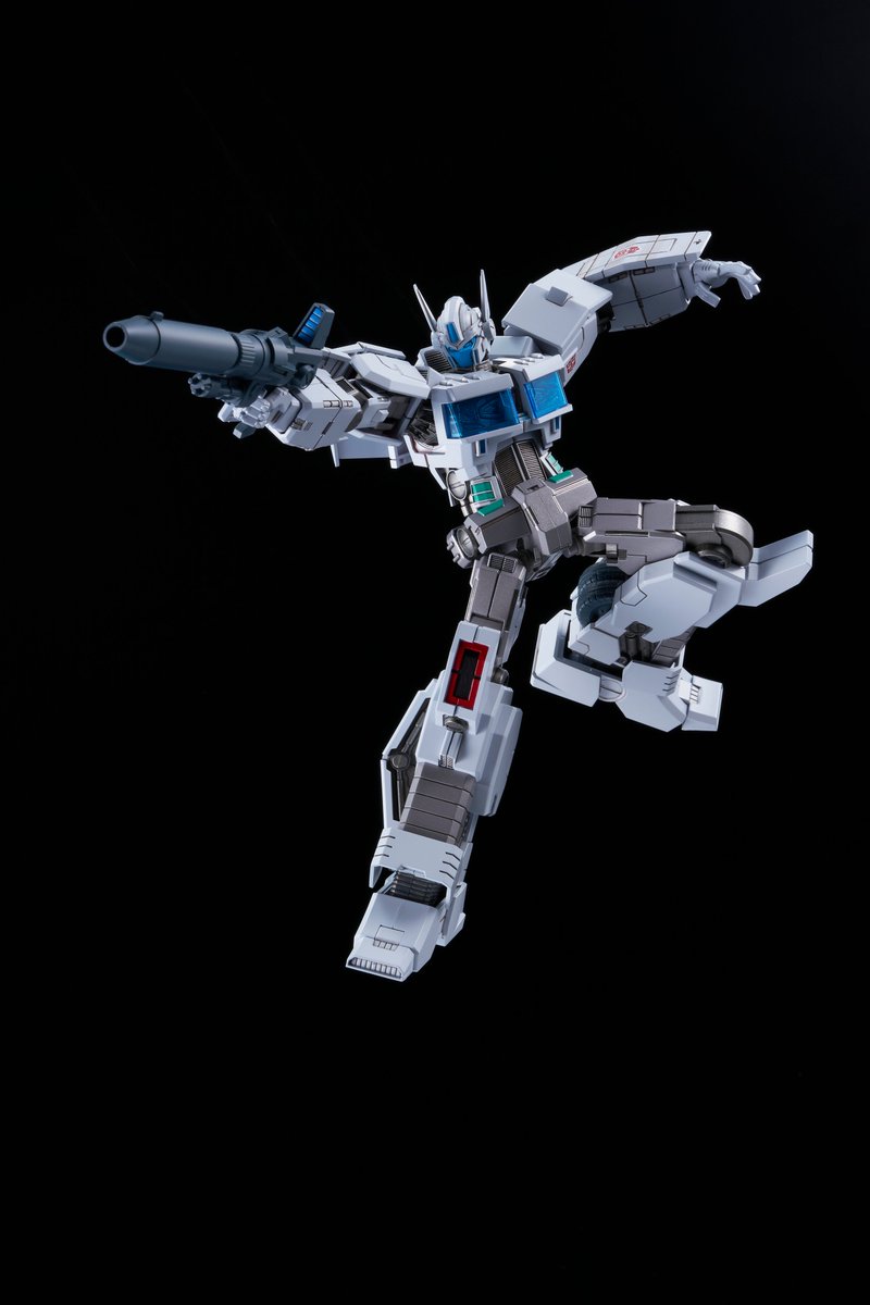 Ultra Magnus IDW Furai Model - Glacier Hobbies - Flame Toys